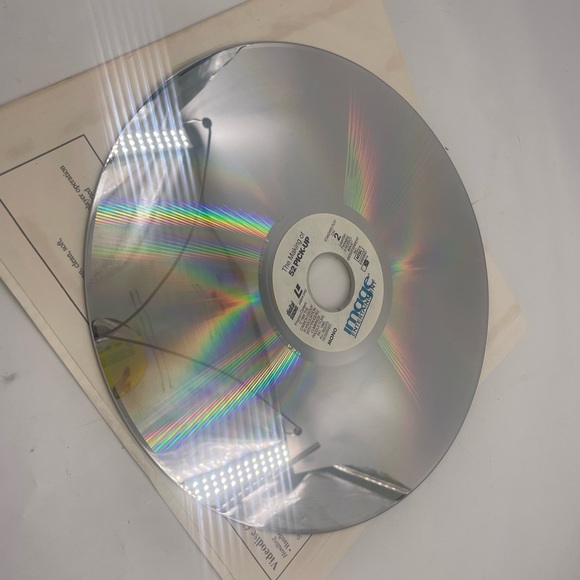 Making of Runaway Train / 52
Pick-Up Laserdisc - Picture 4 of 4